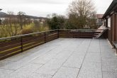Dachterrasse - Groß­zü­giges Ein- bzw. Zwei­fa­mi­li­en­haus -VERKAUFT-