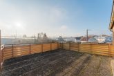 Dachterrasse Obergeschoss - Einfa­mi­li­en­haus mit Garten, Garage und Ausbau­mög­lich­keiten