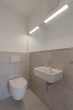 Gäste WC - Modernes Wohnen in zentraler und ruhiger Lage – 3-Zimmer-Eigen­tums­woh­nung in Uhingen
