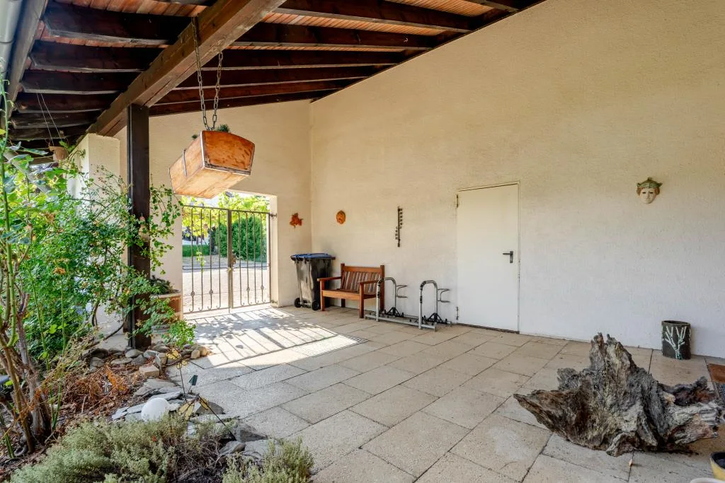 Haus- u. Garagenzugang
