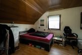 Kind - Kapi­tal­an­lage oder Eigen­nut­zung: 3-Zimmer-DG-Wohnung mit Winter­garten