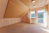 Schlafen - Uhingen-Baiereck! EFH mit Einlie­ger­woh­nung. Sofort frei