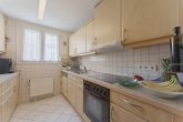 Küche - Gepflegte, helle 4-Zi.-Hochparterre-Mais. mit Balkon u. Stell­platz in Ebers­bach