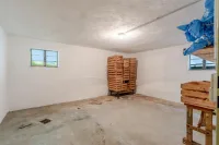 Keller